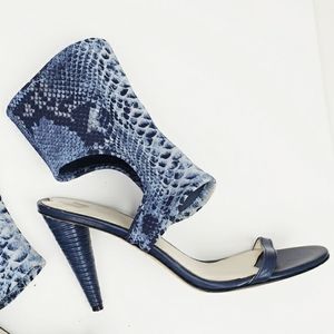 Via Spiga Open Toe blue deninm Sock Bootie Sandal Snake Print high heels size 7